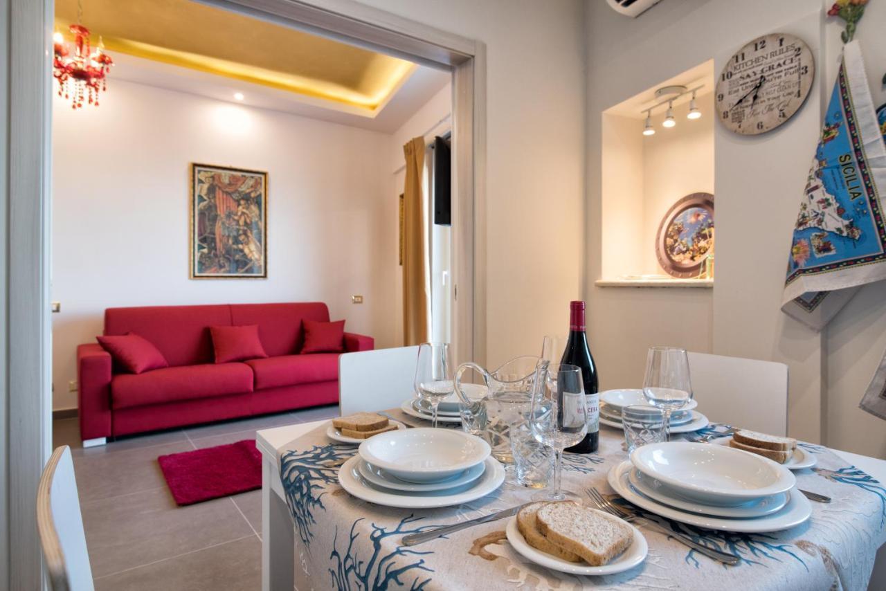 A Due Passi... Apartment Giardini Naxos Luaran gambar